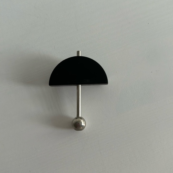 Aarikka Vintage 1990’s Wood and Metal Geometric Brooch - Picture 4 of 5